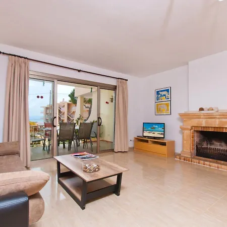 Paradise Bay 4 At Beach, Salzes 4 Apartment